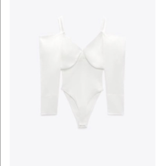 Cut out bodysuit in oyster white - Picture 1 of 2